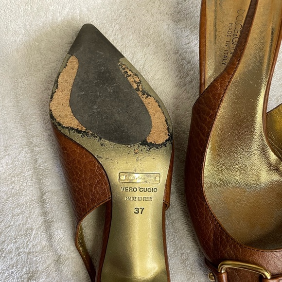 Dolce and Gabbana low slingback pumps - Picture 4 of 9